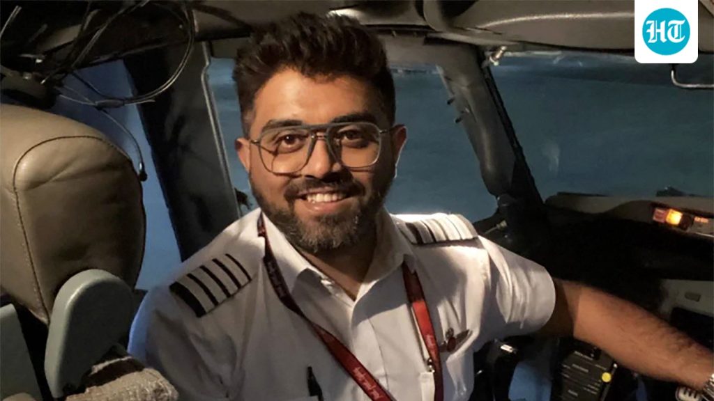 TOPSHOT-ISRAEL-SAUDI-UAE-TRANSPORT-AVIATION