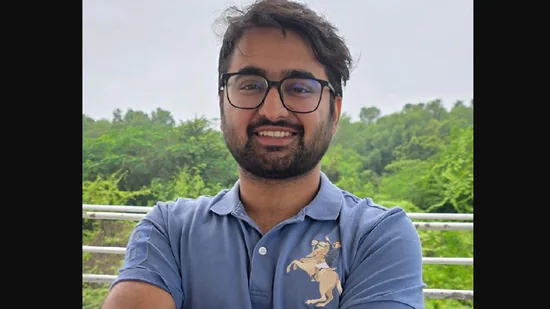 LinkedIn_Bengaluru_Job_Viral_X_Founder_1779940158337_1779940158553_4886c584-09ec-443e-86ee-66b816171199