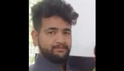 Karan-Kumar-a-23-year-old-school-dropout-from-Mak_1780312633677