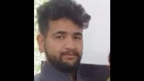 Karan-Kumar-a-23-year-old-school-dropout-from-Mak_1780312633677