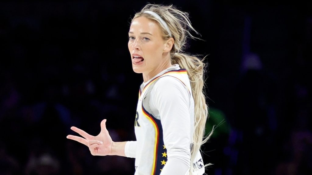 Fever-Aces-Basketball-1_1790724554020_fBRm_1790724583059_pons_11fadf51-af84-45c9-bb8d-4178c9d5e9fb_D58b