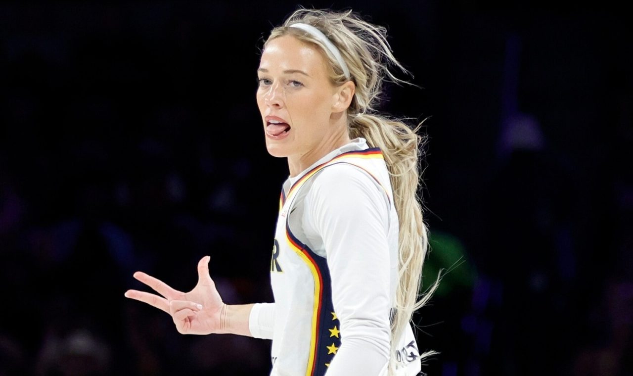 Fever-Aces-Basketball-1_1790724554020_fBRm_1790724583059_pons_11fadf51-af84-45c9-bb8d-4178c9d5e9fb_D58b