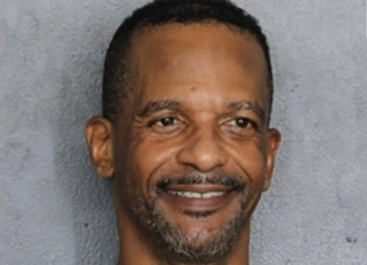 mugshott_1789257104877_cc9121e0-35a5-465d-b4f9-3f5f0c63a332_1789257109862_3e53235f-3d4d-4ceb-838e-8c814f49eac8_bd6d8f55-9f70-4ddb-a0cf-f57d5a288820_f0757ba5-f295-4899-b454-6b36b4ce335f